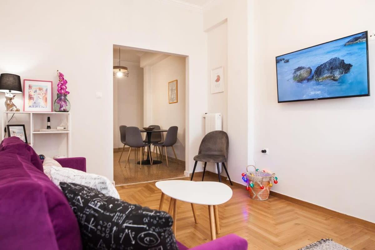 Contemporary Stylish Apartment Located Near Metaxourgeio Area Афіни Екстер'єр фото