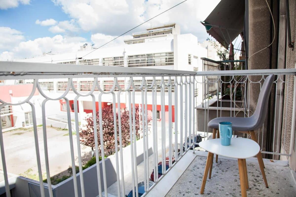 Contemporary Stylish Apartment Located Near Metaxourgeio Area Афіни Екстер'єр фото